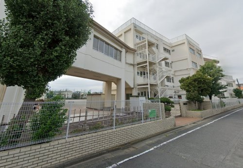【中学校】江戸川区立小岩第五中学校まで644ｍ