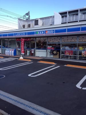 【コンビニエンスストア】ローソン　葛飾金町一丁目店まで260ｍ