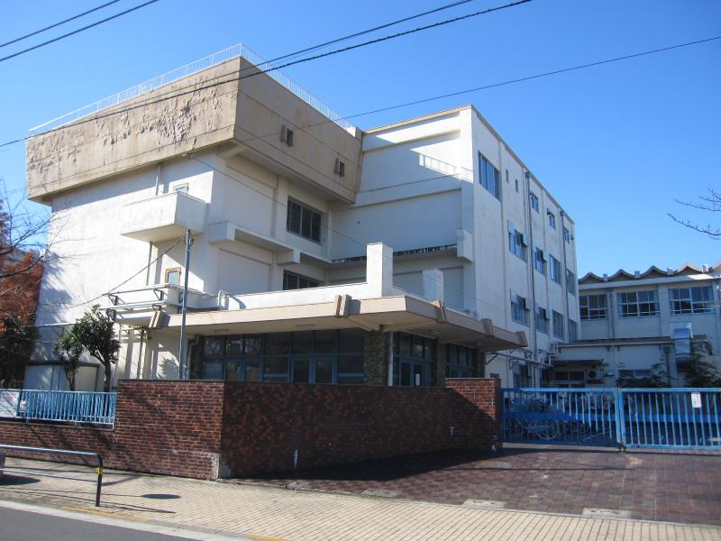 【小学校】足立区立中川東小学校まで365ｍ