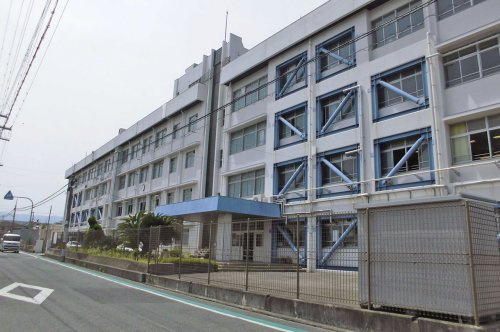 【中学校】泉佐野市立第三中学校まで1350ｍ