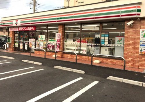【コンビニエンスストア】セブンイレブン　三郷戸ケ崎2丁目店まで370ｍ