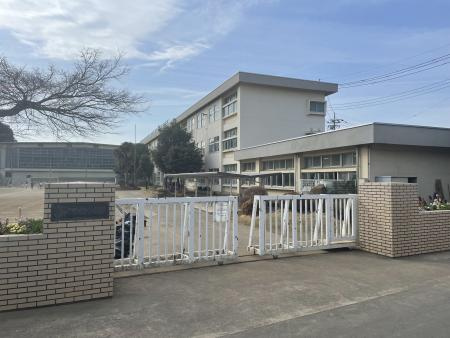 【中学校】所沢市立小手指中学校まで1700ｍ