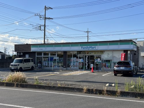 【コンビニエンスストア】ファミリーマート下藤沢店まで450ｍ