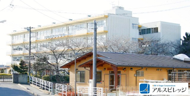 【小学校】志木市立宗岡第四小学校まで823ｍ