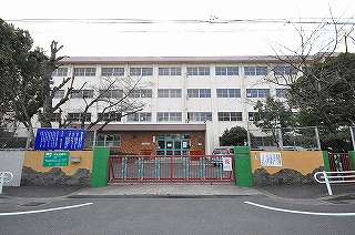 【小学校】北九州市立足立小学校まで1159ｍ