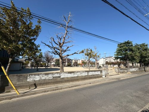 【公園】西塩小路久保公園まで103ｍ