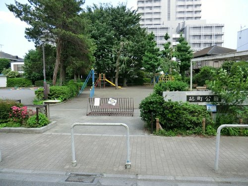 【公園】砧町公園まで332ｍ