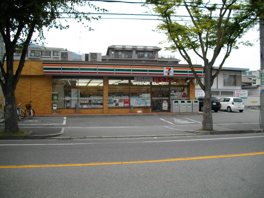 【コンビニエンスストア】ファミリーマート西宮鳴尾浜店まで116ｍ