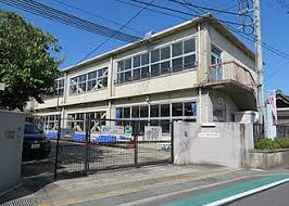 【小学校】泉南市立西信達小学校まで256ｍ