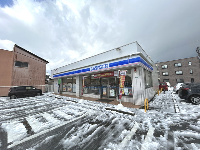 【コンビニエンスストア】ローソン　福井二の宮店まで293ｍ
