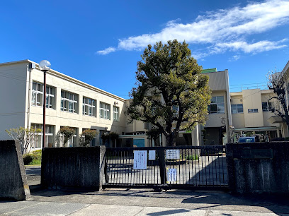 【小学校】昭島市立共成小学校まで716ｍ
