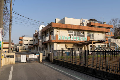 【小学校】西東京市立本町小学校まで682ｍ