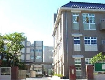 【中学校】足立区立第十一中学校まで824ｍ