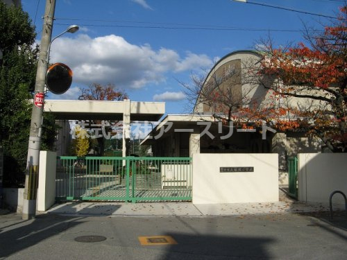 【小学校】豊中市立桜塚小学校まで654ｍ