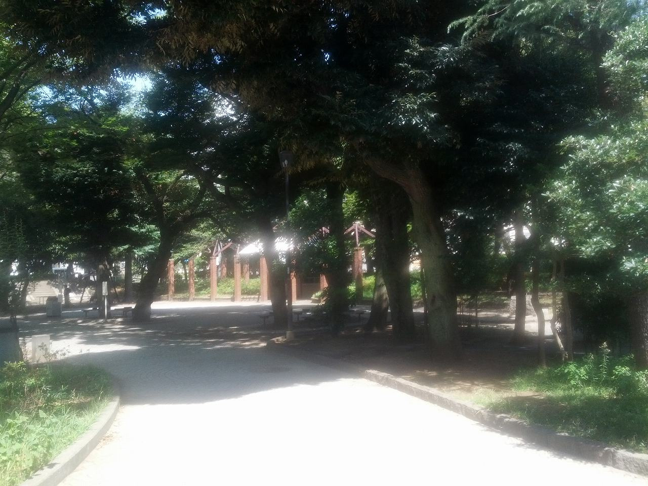 【図書館】大塚公園みどりの図書館まで307ｍ