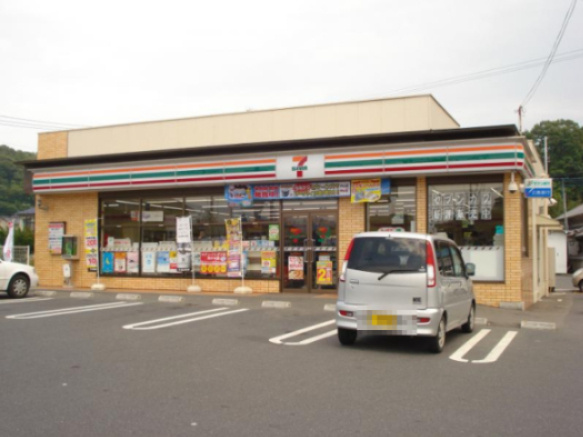 【コンビニエンスストア】セブンイレブン　福山瀬戸店まで785ｍ