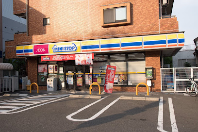 【コンビニエンスストア】ミニストップ　北府中駅前店まで943ｍ