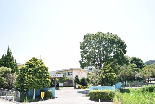 【小学校】霧島市立国分北小学校まで1323ｍ