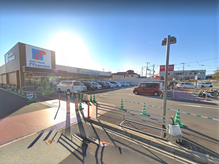 【スーパー】万代　南津の辺店まで500ｍ