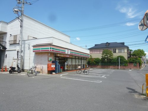 【コンビニエンスストア】セブンイレブン　草加苗塚町店まで270ｍ