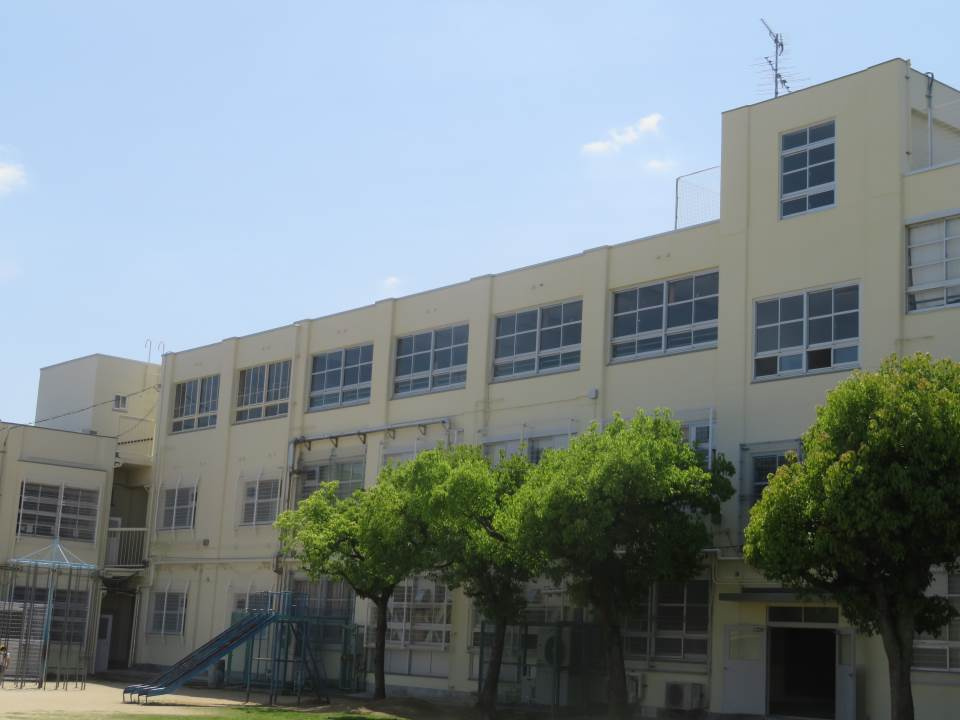 【小学校】東大阪市立花園小学校まで737ｍ