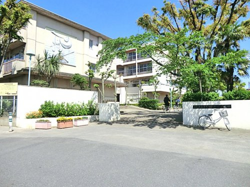 【小学校】越谷市立大袋北小学校まで1447ｍ