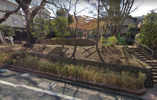 【公園】稲荷坂公園まで197ｍ