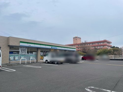 【コンビニエンスストア】ファミリーマート桂浜通店まで1100ｍ