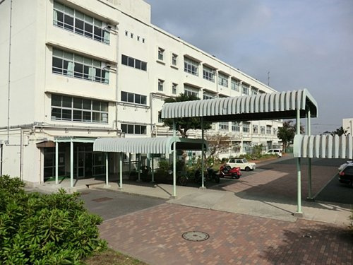 【中学校】希望が丘中学校まで1408ｍ