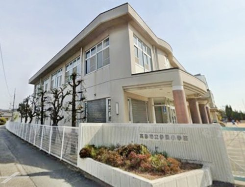 【小学校】高砂市立伊保小学校まで708ｍ