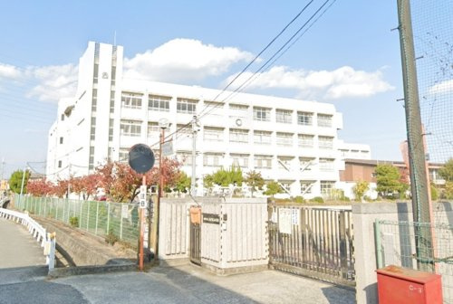 【小学校】姫路市立大津茂小学校まで227ｍ