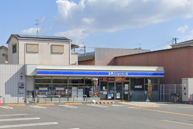 【コンビニエンスストア】ローソン八尾山本町北八丁目店まで500ｍ