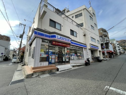 【コンビニエンスストア】ローソン　神戸福住通四丁目店まで908ｍ