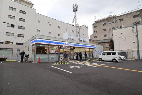 【コンビニエンスストア】ローソン　新町4丁目店まで283ｍ