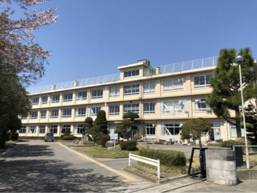 【中学校】熊谷市立　大里中学校まで3331ｍ