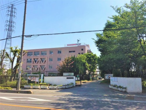 【中学校】草加市立新栄中学校まで937ｍ