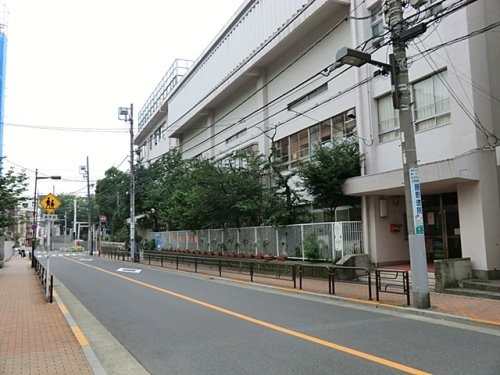 【小学校】富士小学校まで744ｍ