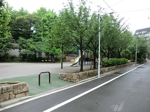 【公園】待乳山聖天公園まで469ｍ