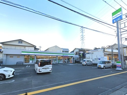 【コンビニエンスストア】ファミリーマート湘南二宮店まで1395ｍ