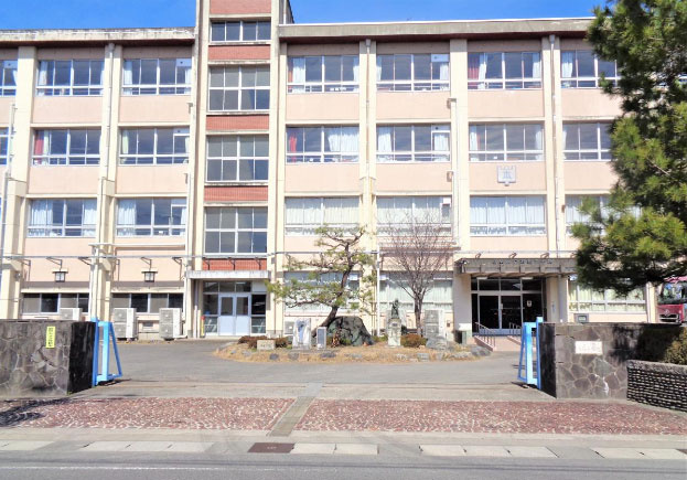 【中学校】岐阜市立本荘中学校まで1447ｍ