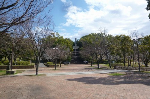 【公園】黒鳥山公園まで830ｍ