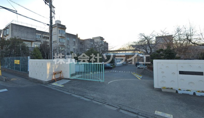 【小学校】入間市立高倉小学校まで977ｍ