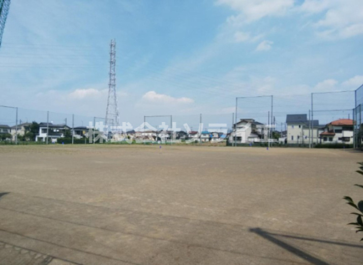 【公園】南部地域公共広場まで731ｍ
