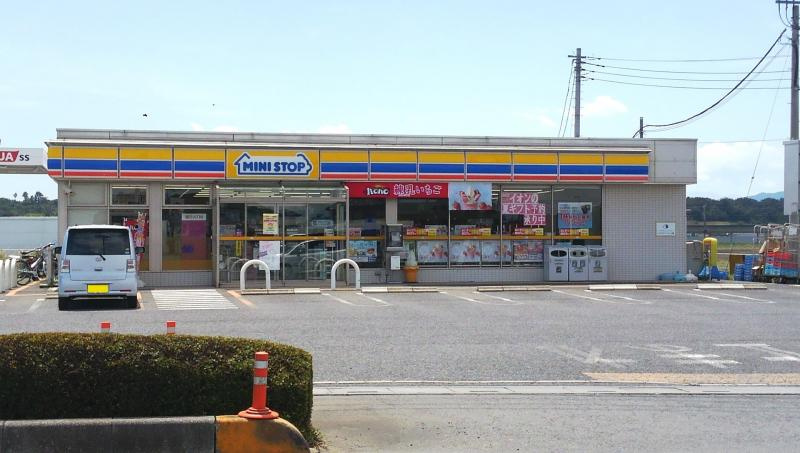 【コンビニエンスストア】ミニストップ　岡部樺沢店まで1025ｍ