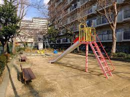 【公園】　本庄小公園まで696ｍ