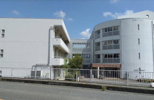 【中学校】滑川町立滑川中学校まで3914ｍ