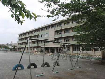 【小学校】藤沢市立大清水小学校まで850ｍ