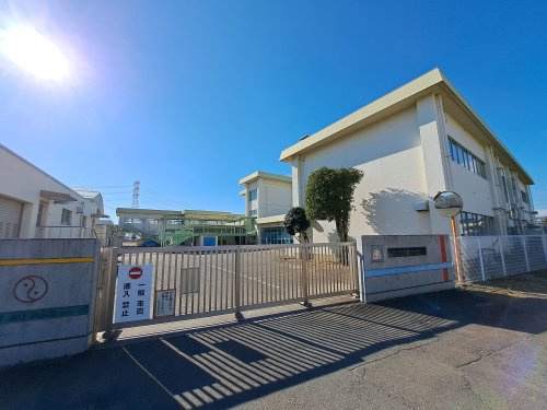 【小学校】伊勢崎市立境東小学校まで340ｍ