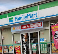 【コンビニエンスストア】ファミリーマート　所沢新町店まで1546ｍ