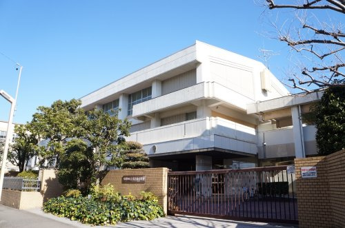 【小学校】上名古屋小学校まで590ｍ